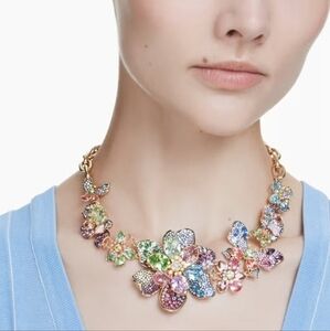 Swarovsky aesthetic huge Mixed cuts, Pavé, Flowers